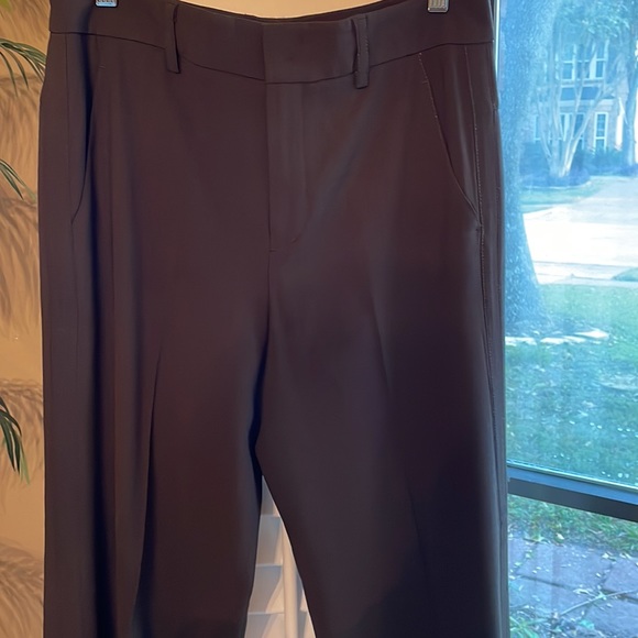 VINCE SLACKS. EUC - Picture 3 of 8